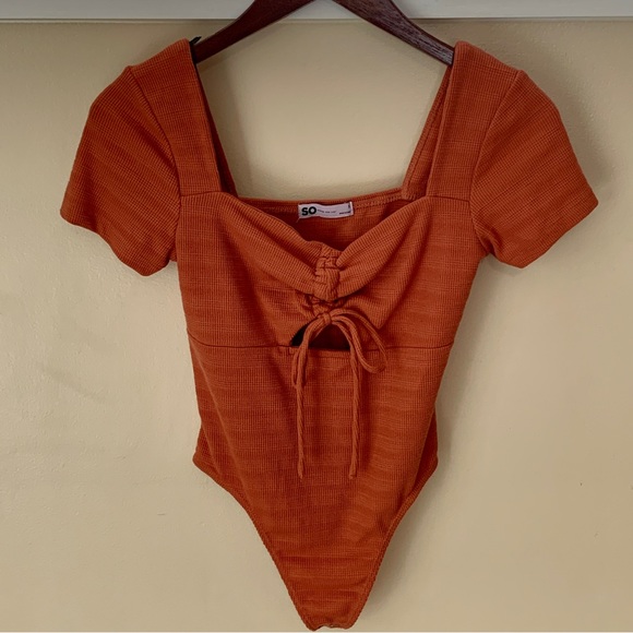 Juniors Tops Bundle! Crop, Tube and Bodysuit 🌈 - Picture 7 of 8